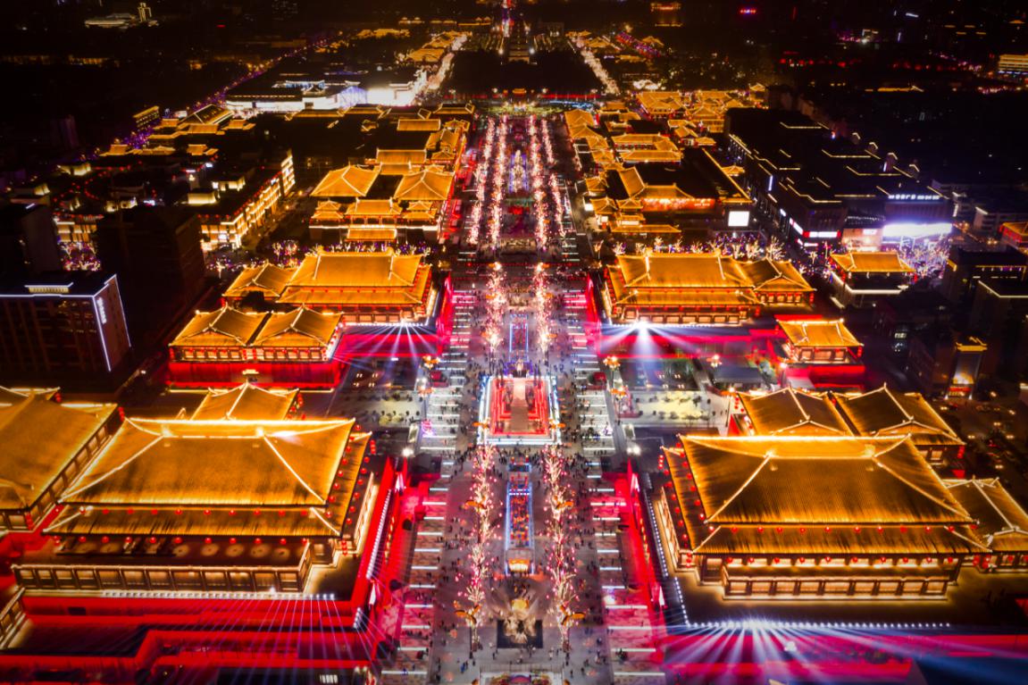 了解中国 从陕西开始——陕西省文化旅游形象宣传片炫酷亮相北京西站第一屏”